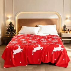   Piros karácsonyi polár takaró – 200×230 cm, rénszarvasos mintával
